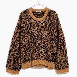 Crewneck Pullover Sweater in Leopard